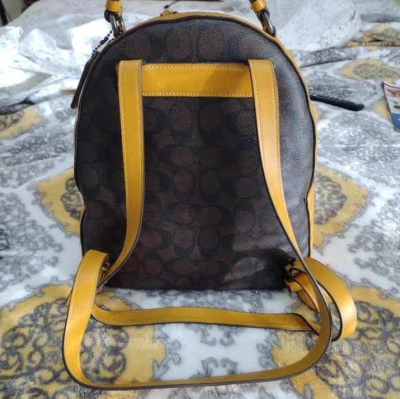 Coach Varsity Signature Jordyn BKPK - Picture 7 of 7